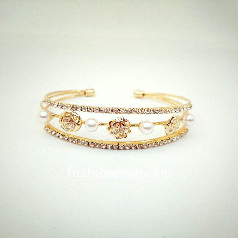 Golden Flower Pearl Bracelet