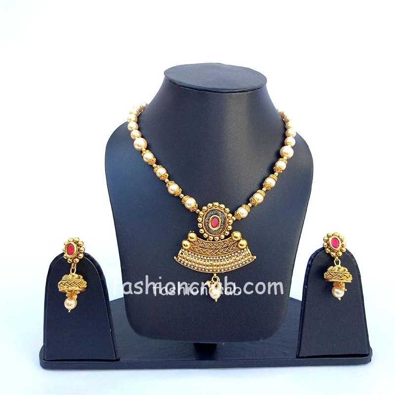 Pearl Golden Color Necklace Set