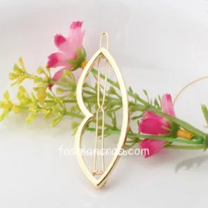 Lip Shaped Golden Color Hair Pin