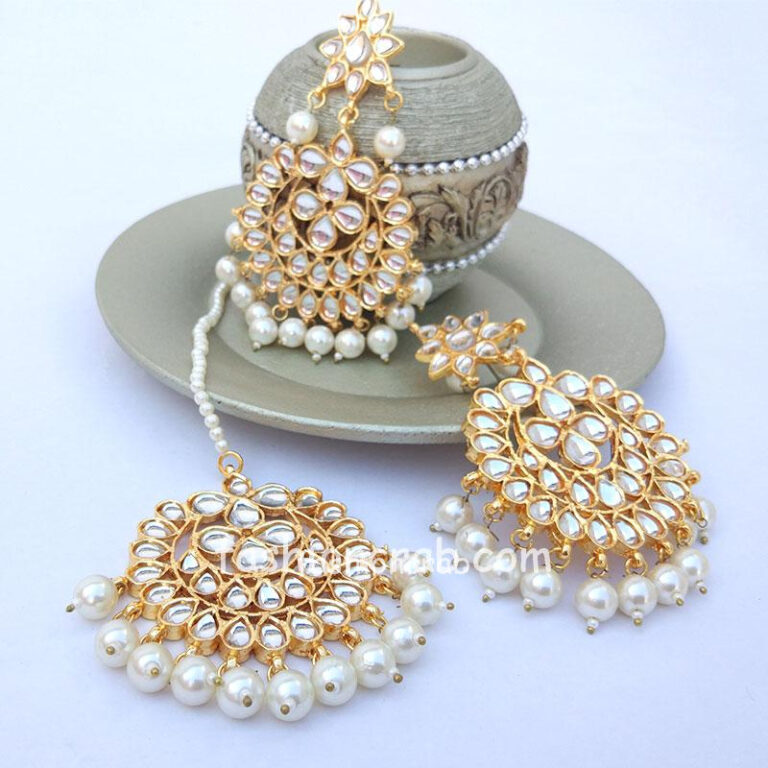 High Quality Kundan Earrings with Maang Tikka