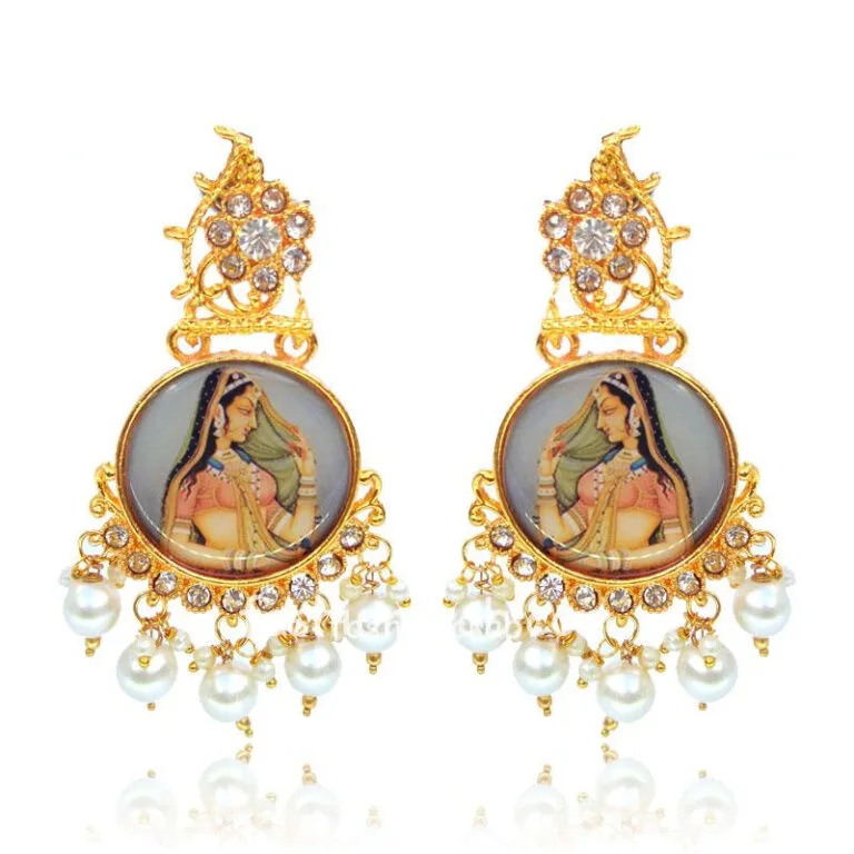 Maharani Golden Digital Earrings