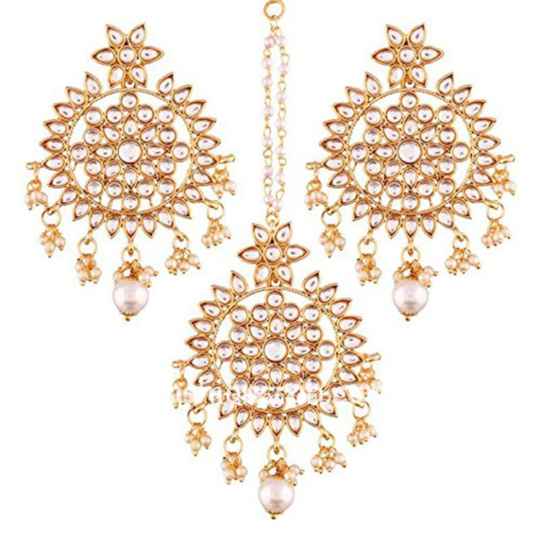 Traditional Kundan Maang Tikka with Earrings