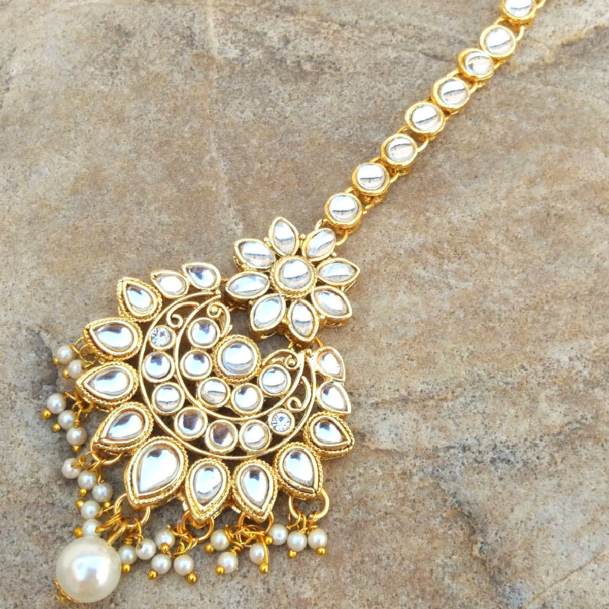 ladies gold tikka