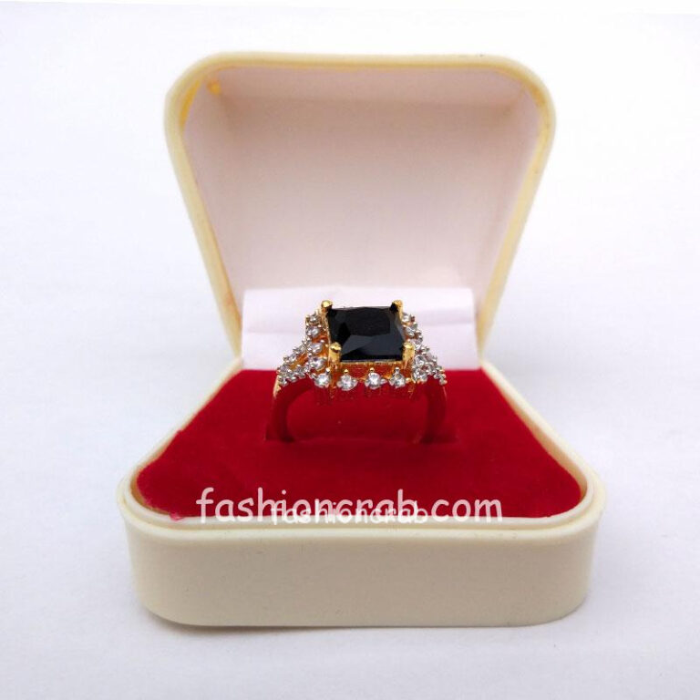Adjustable Black Stone Women Finger Ring