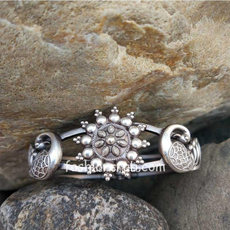 Silver Look Alike Adjustable Bracelet for Party