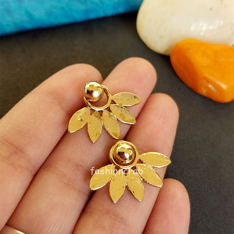 Golden Leaf Shaped Ear Stud