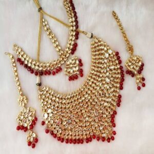 Kundan Jewellery Set