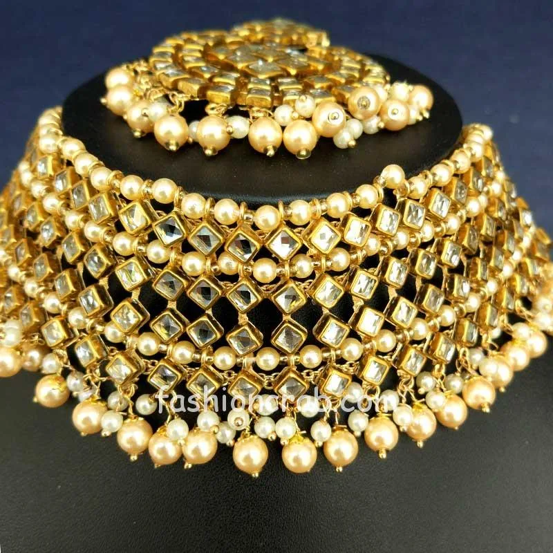 Cream Colour Punjabi Kundan Choker Set for Reception