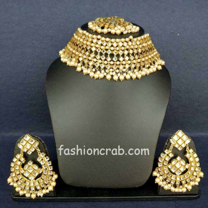 Cream Colour Punjabi Kundan Choker Set for Reception Cream Colour Punjabi Kundan Choker Set for Reception