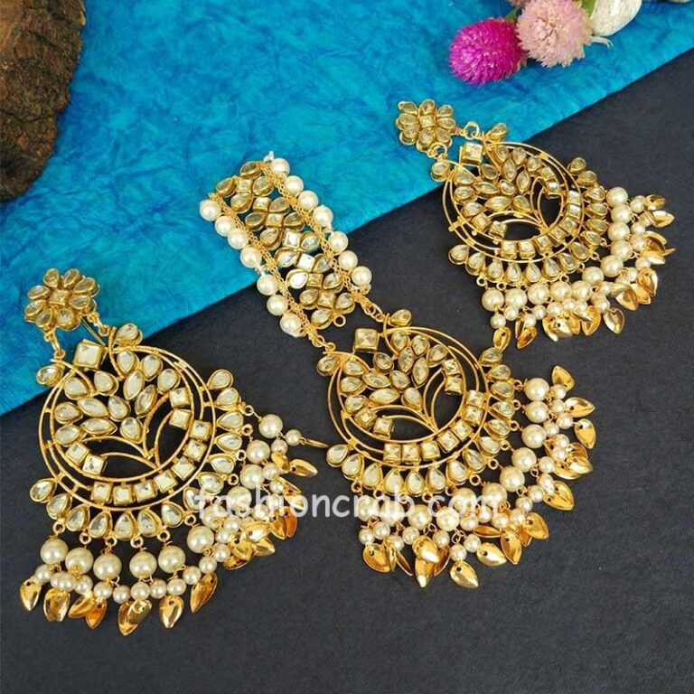 White Colour Punjabi Kundan Earrings with Maang Tikka