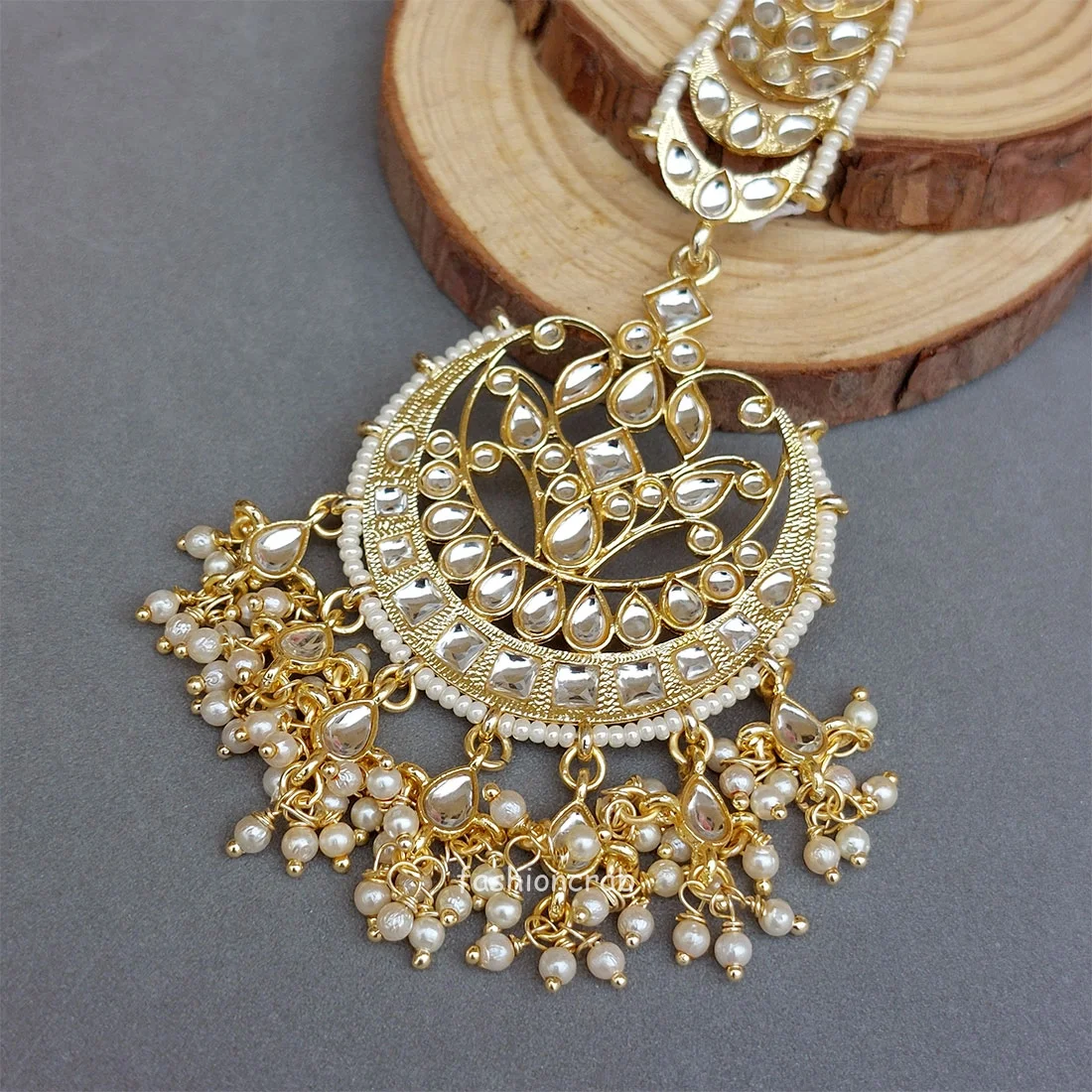 Anu Kundan Maangtikka Set