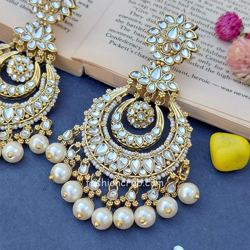 Gold Tone Enchanting Kundan Chandbali Earring