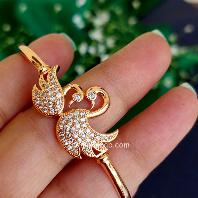 Rose Gold Swan Shaped Bracelet for Women