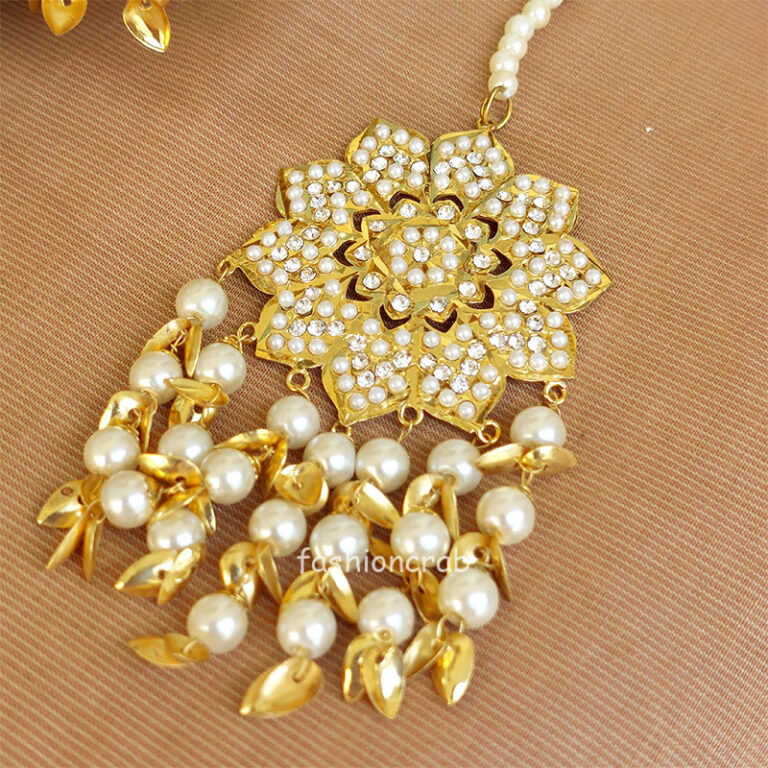 Jadau Pipal Patti Jhumka with Tikka Set