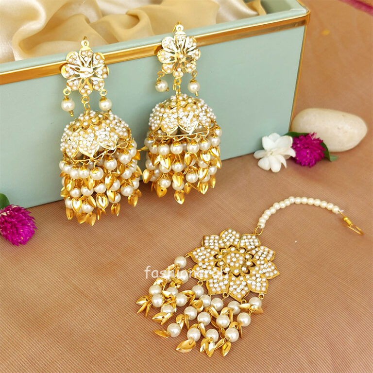 Jadau Pipal Patti Jhumka with Tikka Set