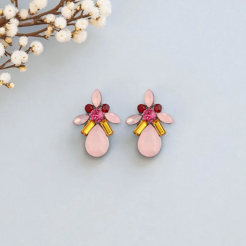 Navya Light Pink Earrings - Image 3