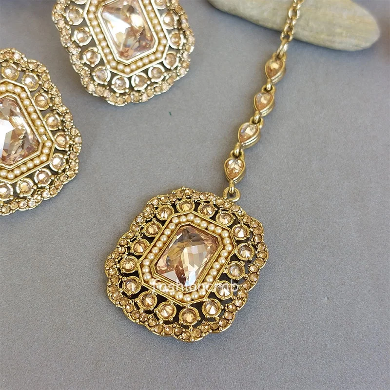 Rubina Maang Tikka Set with Earrings - Champagne