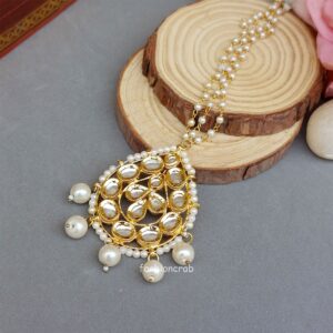 Lavanya Kundan Maang Tikka