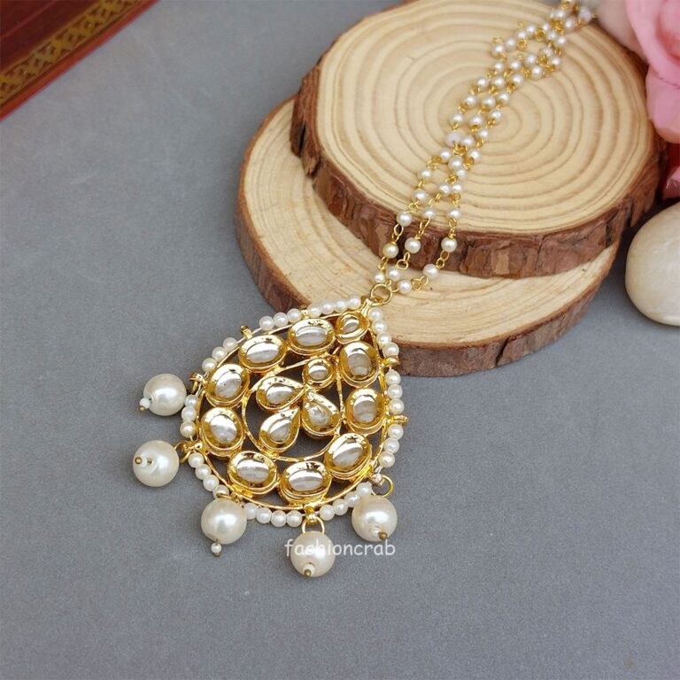 Lavanya Kundan Maang Tikka