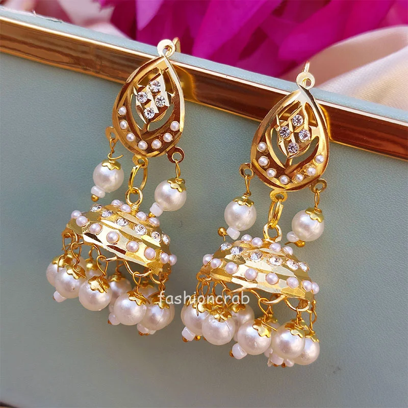 pearl small butta earrings gold