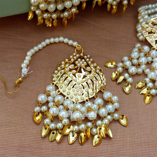 Traditional Punjabi Jadau Choker Set