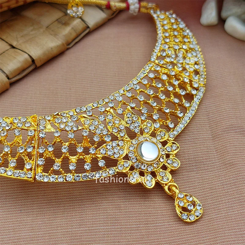 Gold Toned Traditional Choker Set