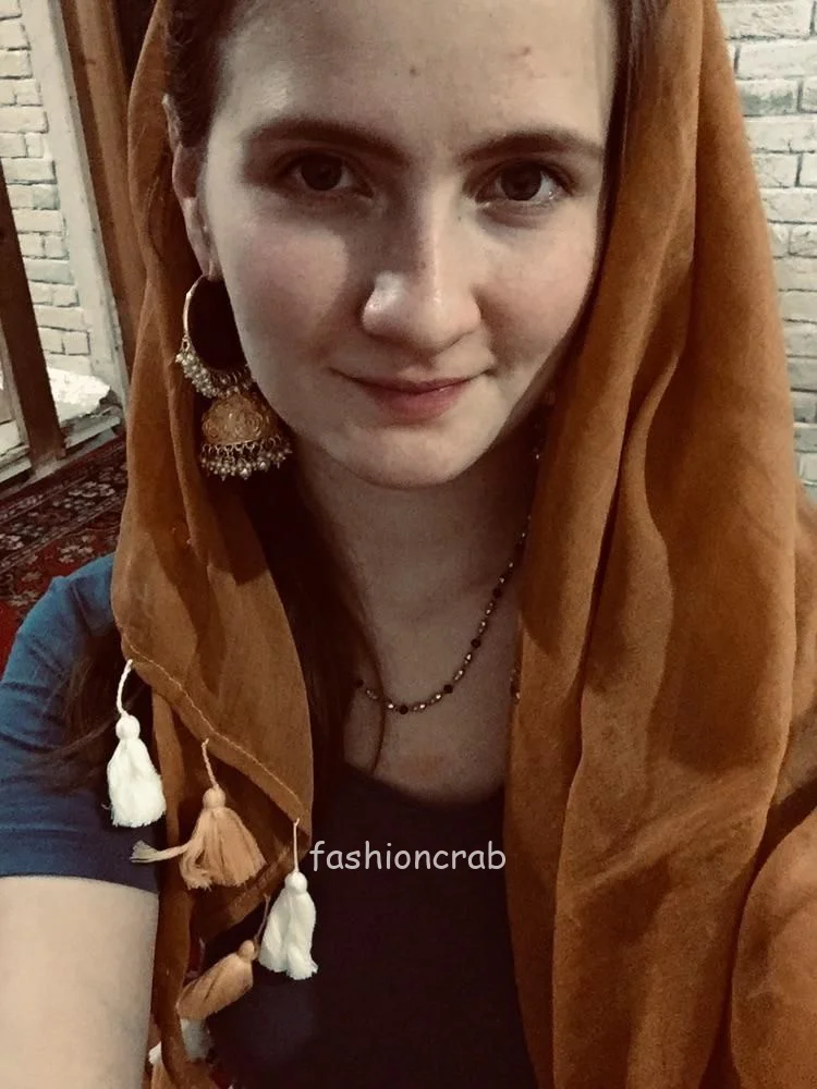 Image #1 from Farah