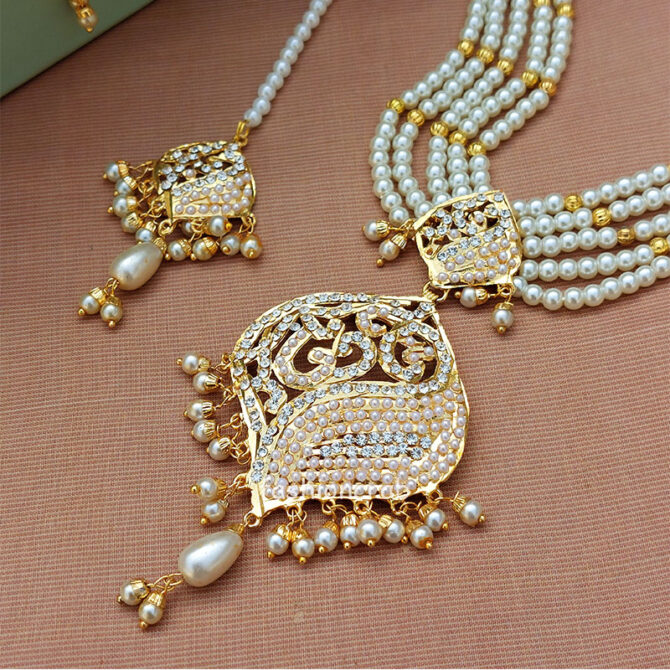 White Pearl Jadau Jewellery Set