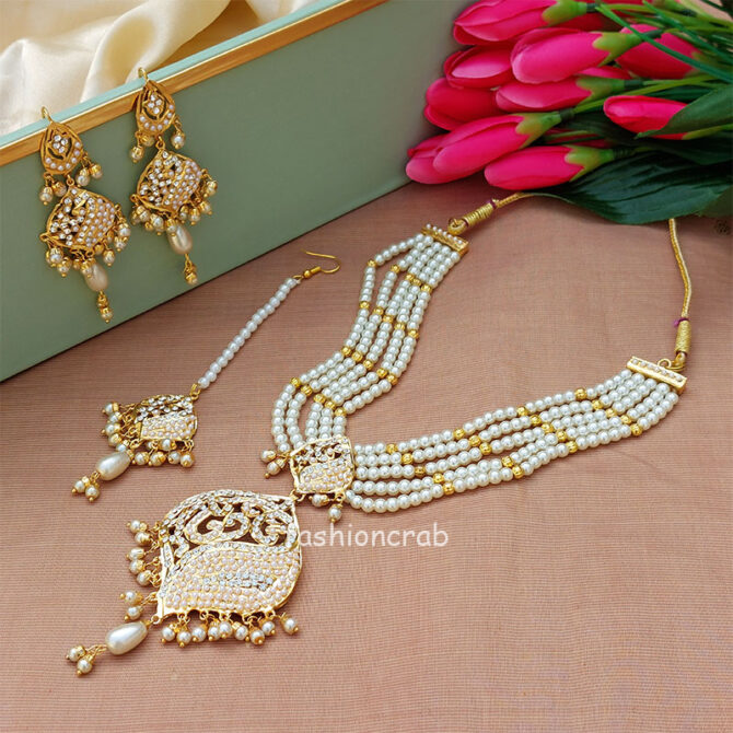 White Pearl Jadau Jewellery Set White Pearl Jadau Jewellery Set