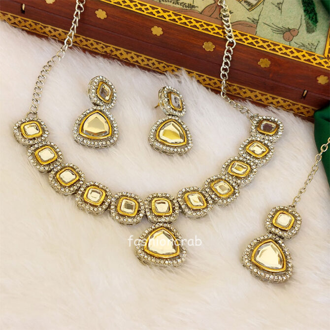 Big Stone Choker Necklace for Saree