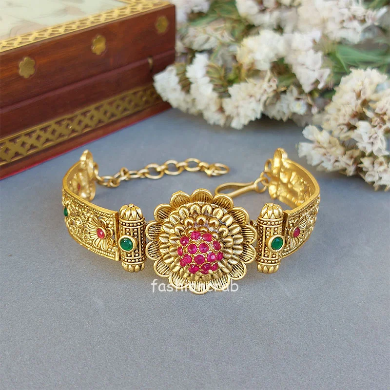 Elegant Golden Bracelet for Wife