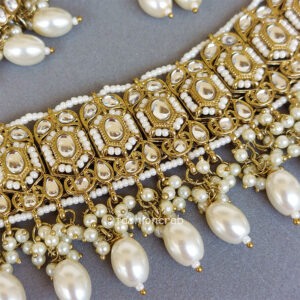 White Color Kundan Jewellery Set for Lehenga