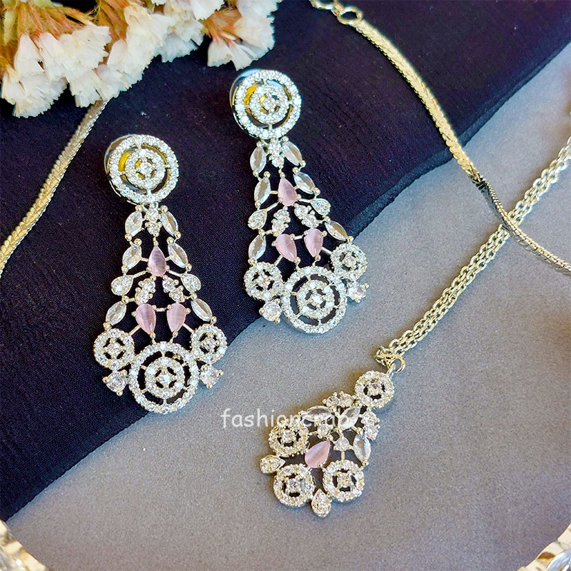 ALIZEH (long necklace) - silver x pink main image 1