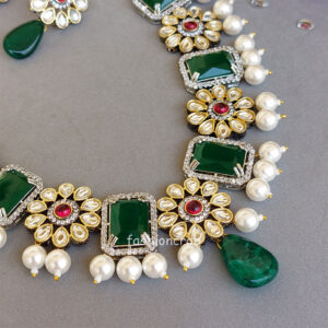 Sonam Emerald Green Necklace Set