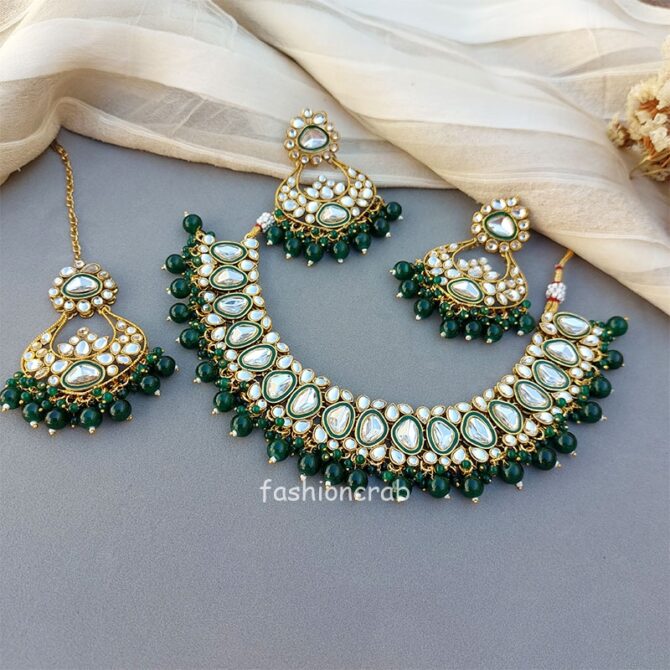 Green Kundan Bridal Jewellery Set for Wedding Green Kundan Bridal Jewellery Set for Wedding
