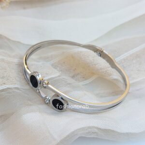 Lady Luck Anti-Tarnish Bracelet - Silver