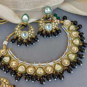 Sonam Kundan Jewellery Set - Black