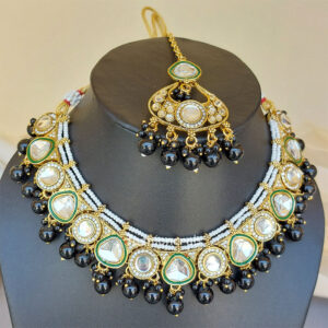 Sonam Kundan Jewellery Set - Black