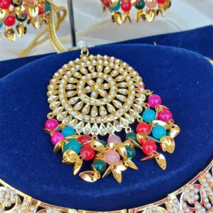 Surveen Jewellery Set - Multicolor