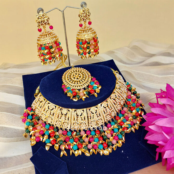 Surveen Jewellery Set - Multicolor Surveen Jewellery Set - Multicolor