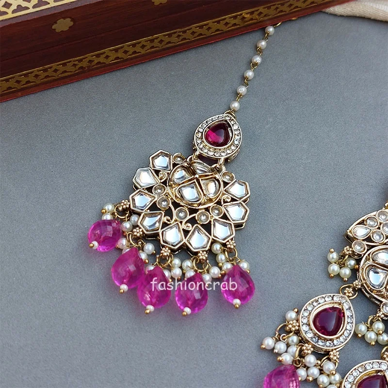 Aahana Kundan Jewellery Set - Wine