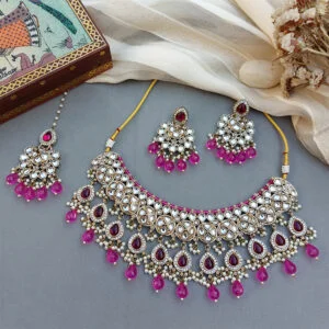 Aahana Kundan Jewellery Set - Wine