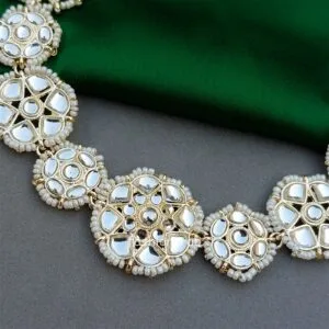 Kajal Kundan Sheeshphool Mathapatti for Wedding