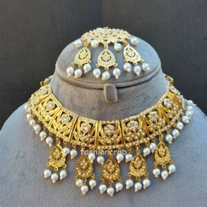 White Color Jadau Jewellery Set