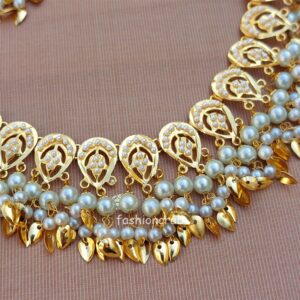 White Jadau Choker Set for Wedding