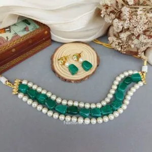 Jennifer Pearl Choker - Green