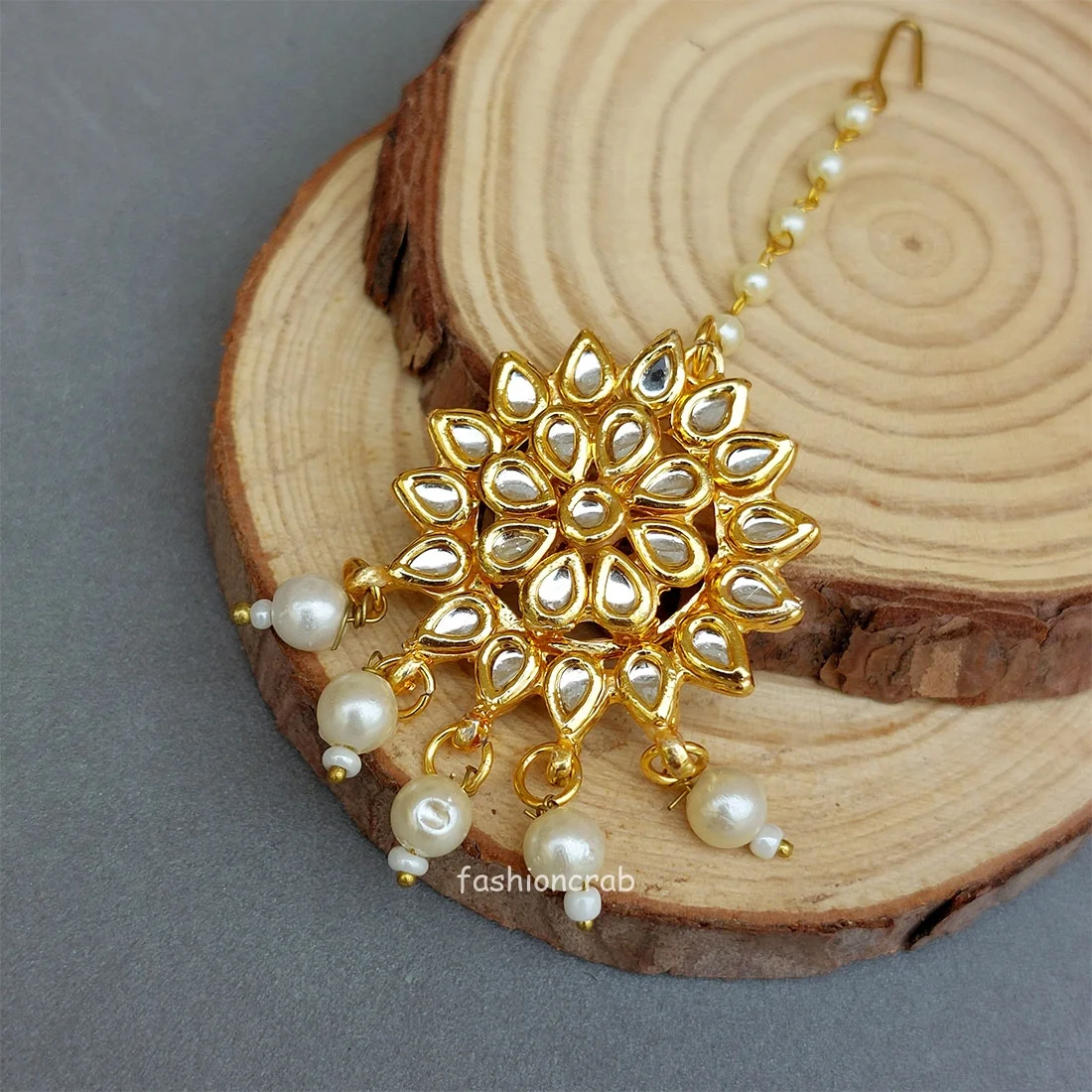 Raashi Kundan Maang Tikka Set