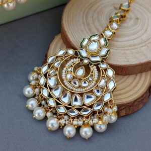 Aaliya Maangtikka and Earrings Set - White