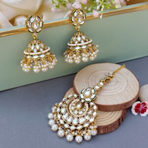 Aaliya Maangtikka and Earrings Set - White