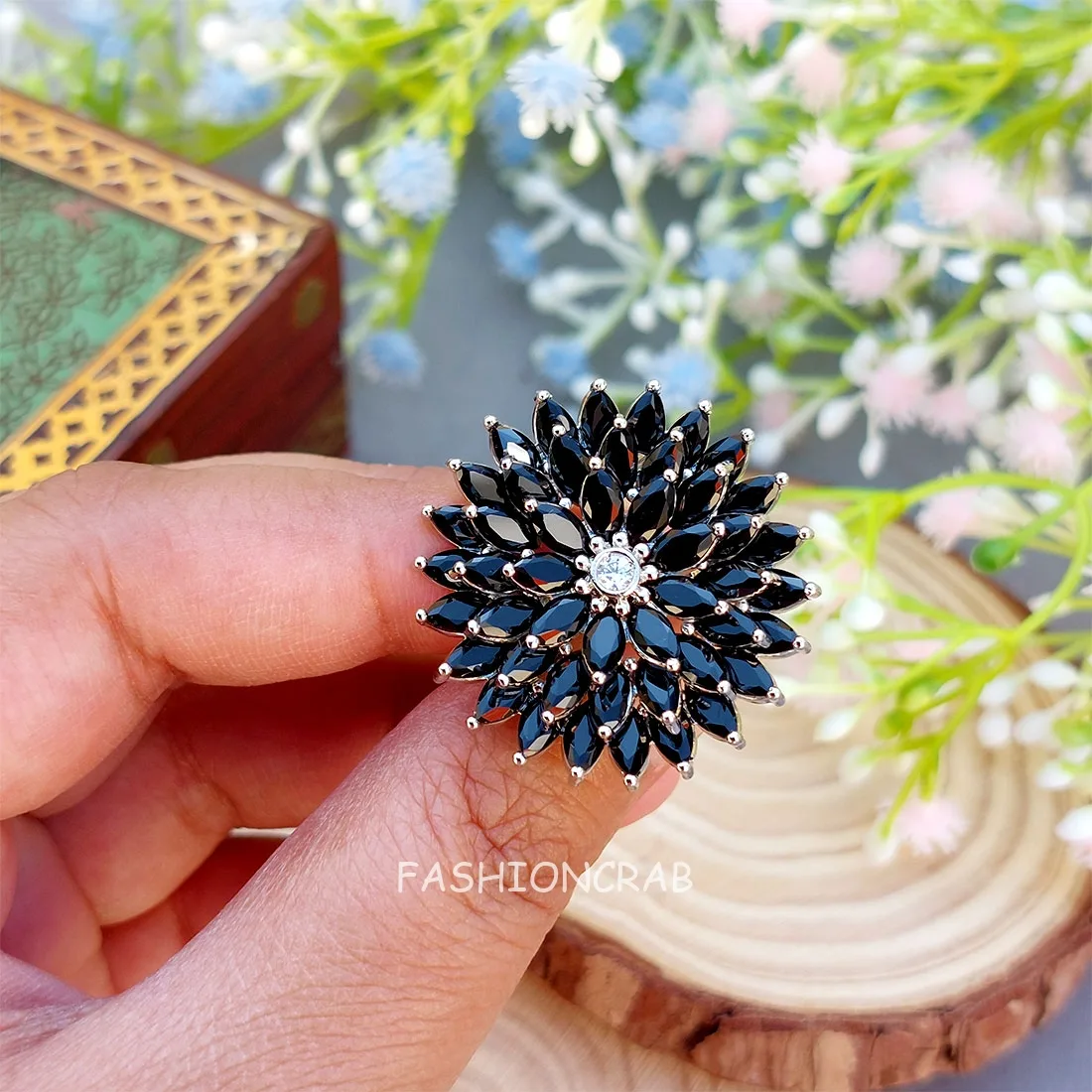 Alice Cocktail Ring - Black